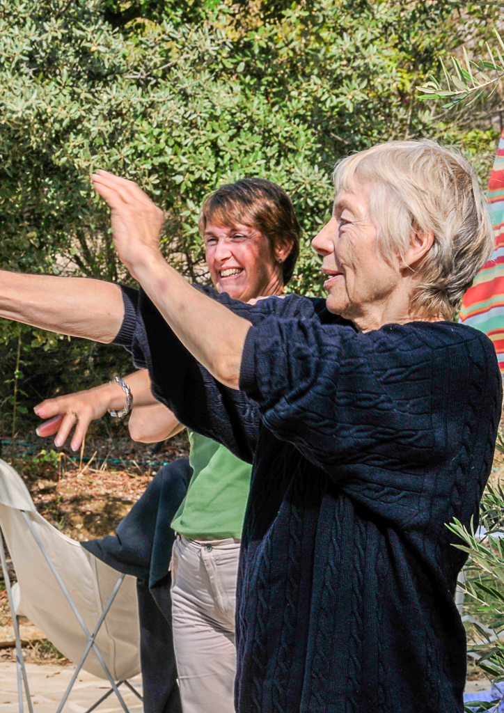 Movement by the pool in provence